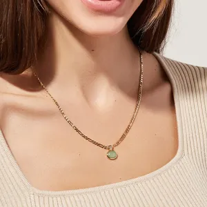 Grüner Jade schmuck 14 Karat vergoldeter Edelstahl Figaro Kettenglied Wasserdichte Naturstein Anhänger Halsketten für Frauen