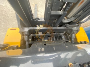 Montacargas Usado <span class=keywords><strong>Komatsu</strong></span> <span class=keywords><strong>FD25</strong></span> de 2.5-3 Toneladas, Potente Capacidad de Elevación, Certificado CE, Más Vendido - Product Image 5