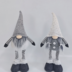 Muñeco de Peluche sin Rostro de Gnomo Escandinavo - Product Image 2