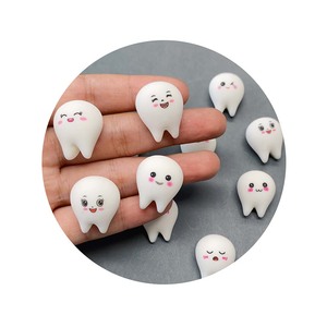 Breloques en résine en forme de dents de dessin animé mignonnes pour la fabrication de loisirs créatifs pour enfants, fournitures Kawaii 3D pour sourires, embellissements pour scrapbooking - Product Image 2