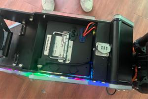 Scooter Eléctrico para Adultos de 72V 10000W/15000W con Doble Motor, Plegable, Rápido, con Ruedas de 13/14 Pulgadas, Batería Extraíble de 40Ah y Frenos de Disco Hidráulicos - Product Image 5
