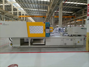 Machine de moulage par injection de plastique servo de haute précision LK Potenza II 280 tonnes, à économie d'énergie, de type à levier, équipement industriel - Product Image 1