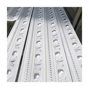 <span class=keywords><strong>Corniche</strong></span> de <span class=keywords><strong>plafond</strong></span> en polyuréthane de conception moderne de luxe, moulage d'angle sculpté en PU pour la décoration intérieure de villa et d'hôtel, léger - Product Image 1