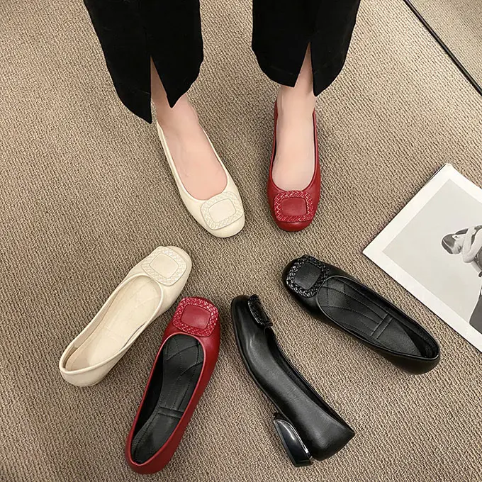 Terbaru desain tumit rendah nyaman kerja bergaya kantor flat point toe wanita court sepatu pump pesta pu atas sepatu datar