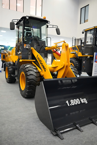 รถตักล้อยาง LiuGong 818H สีเหลือง เครื่องยนต์ดีเซล พร้อมชิ้นส่วนหลักของเครื่องยนต์ - Product Image 6
