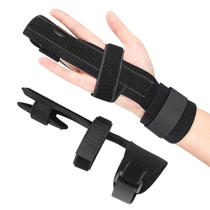 Vollständige Triggerfinger-Schiene <span class=keywords><strong>Hand</strong></span>- und Handgelenkstütze Verstellbare Verriegelung Geradehalter Behandlungsschiene - Product Image 1