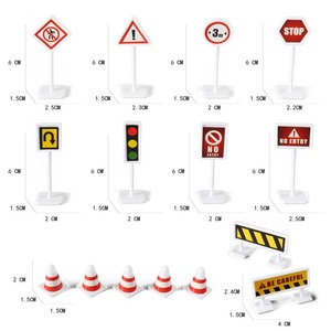 Ensemble <span class=keywords><strong>de</strong></span> 15 panneaux <span class=keywords><strong>de</strong></span> <span class=keywords><strong>signalisation</strong></span> routière et feux <span class=keywords><strong>de</strong></span> <span class=keywords><strong>signalisation</strong></span> pour l'éducation précoce Modèles <span class=keywords><strong>de</strong></span> jouets pour les scènes d'accessoires <span class=keywords><strong>de</strong></span> jouets <span class=keywords><strong>de</strong></span> jouets <span class=keywords><strong>de</strong></span> voiture - Product Image 2