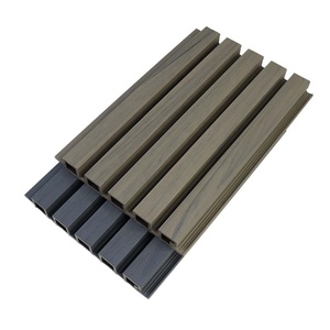 Panneaux muraux rainurés en WPC pour usage extérieur, alternative au bois, revêtement mural en composite bois-plastique de haute qualité pour extérieur - Product Image 4