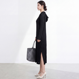 Robe longue plissée décontractée chic pour femme grande taille Miyake, en tissu métallisé uni, avec ceinture, taille naturelle, pour l'été et l'automne - Product Image 4