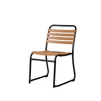 Chaise de salle à manger empilable noire avec structure en acier et assise en plastique à lattes de bois pour la maison, le café et le restaurant