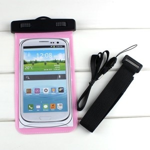 Funda impermeable para teléfono con clip para el brazo y pantalla táctil, para natación, rafting, uso al aire libre, colores rosa, azul y transparente, incluye cordón. - Product Image 2