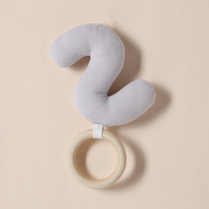 <span class=keywords><strong>Mordedor</strong></span> de madera orgánico para bebé de madera hipoalergénico de color neutro con tela de muselina - Product Image 3
