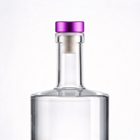 Bouteilles en verre transparent avec bouchon violet, col long, bouteille droite transparente pour l'emballage du whisky, de la vodka, du gin, des spiritueux et des liqueurs