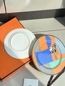 Assiettes de présentation et assiettes plates en porcelaine, style nordique, best-seller pour la décoration intérieure - Product Image 6