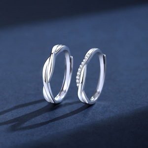 Anillos Ajustables Modernos para Hombre y Mujer, Anillos de Pareja Clásicos de Plata de Ley 925 con Diseño Trenzado, para Regalos de Aniversario - Product Image 4