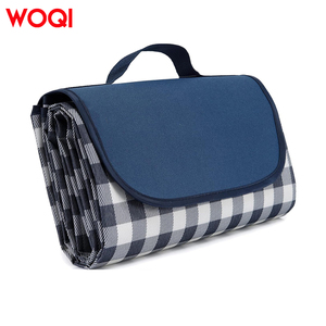 WOQI Couverture <span class=keywords><strong>de</strong></span> camping en plein air portable Tapis <span class=keywords><strong>de</strong></span> pique-nique <span class=keywords><strong>de</strong></span> <span class=keywords><strong>plage</strong></span> imperméable et <span class=keywords><strong>anti</strong></span>-<span class=keywords><strong>sable</strong></span> pour les voyages en matériau Oxford - Product Image 2