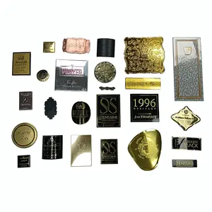 Özel tasarım altın alüminyum kabartmalı logo etiketi kadın lüks parfüm sticker bükülebilir metal özel etiket