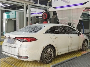 Mousse de lavage <span class=keywords><strong>auto</strong></span> Lava Waterfall, mousse haute concentration pour lave-<span class=keywords><strong>auto</strong></span> - Product Image 1
