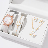 Ensemble de bijoux 5 pièces pour femmes : Bracelets papillon porte-bonheur, Charmes en émail blanc et rose, Montres dorées, Bracelet, Collier ras-du-cou, Bague et Boucles d'oreilles