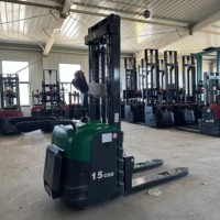 Gerbeur électrique 2000 kg, batterie Li-ion 48 V, frein électromagnétique, cylindre renforcé et étanche pour empilage de rayonnages