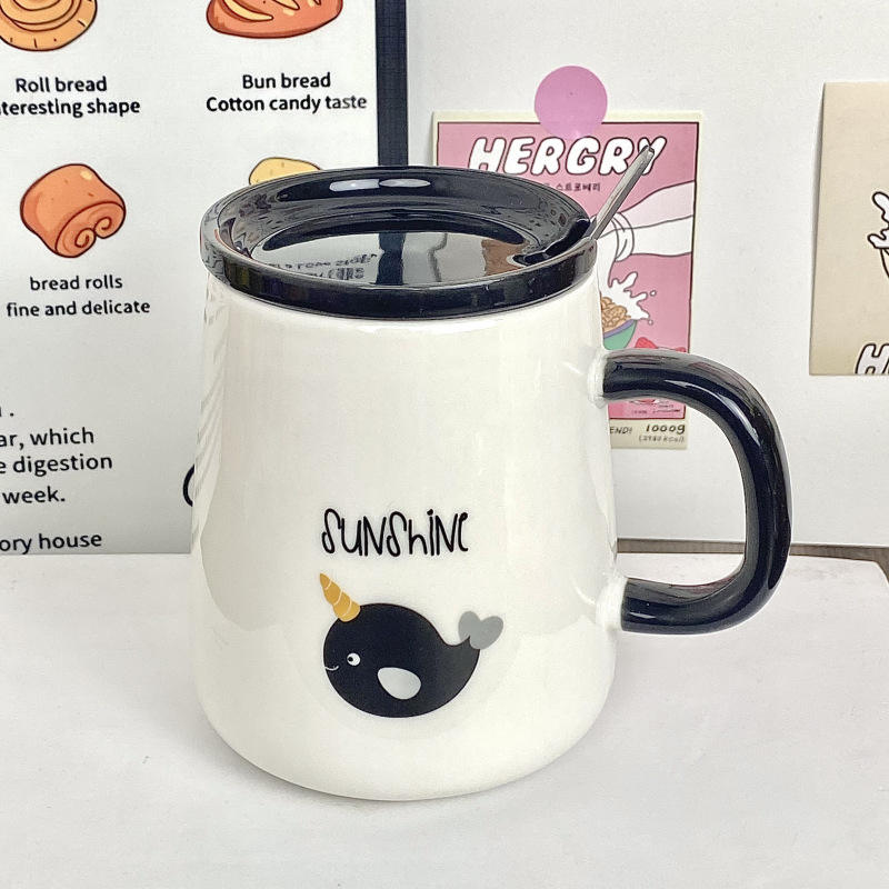 [Tapa con cuchara pequeña] Taza con mango negro - Dolphin