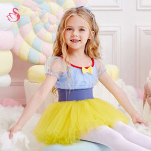 Abito a maniche corte bianco neve gonfio per le prestazioni delle ragazze che indossano abiti da asilo per bambini stampati - Product Image 1