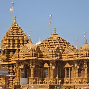 Nagara Shikhar <b>Mandir</b> Design in Premium Jaisalmer Sandstone Hand Carved Temple Architecture for Hindu Temple Construction - Product Image 1