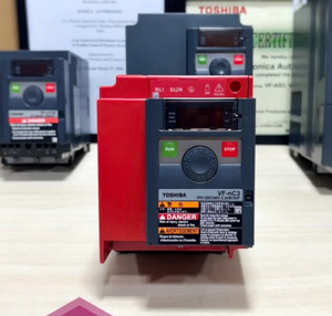 สินค้าแท้ VFNC3S-2022PL เครื่องแปลงความถี่เฟสเดียว 3 เฟส สำหรับ 220V 10A AC VFD  ราคาพิเศษ - Product Image 1