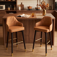 Tabouret de bar en bois de chêne, finition noyer noir premium, chaise pivotante, tabouret de comptoir luxueux rembourré avec repose-pieds en acier inoxydable doré