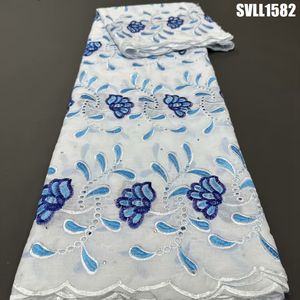 Vente en gros prix bon marché tissu de dentelle brodée en <span class=keywords><strong>coton</strong></span> voile <span class=keywords><strong>suisse</strong></span> blanc <span class=keywords><strong>pagne</strong></span> en <span class=keywords><strong>coton</strong></span> africain tissu pour femmes robes de soirée - Product Image 3