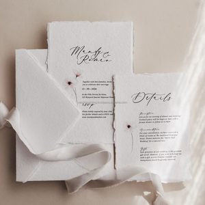 Ensemble d'invitations de mariage faites à la main avec bordure festonnée, élégantes et luxueuses, en papier pur coton fait main - Product Image 4