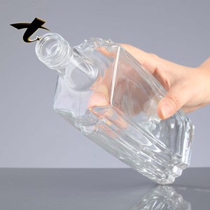 750Ml Square Glass Tequila Bottle Drop Shape Screen Print Pe Liner <strong>Non</strong> Refill Premium Thick Glass Factory Direct Sale - Product Image 3