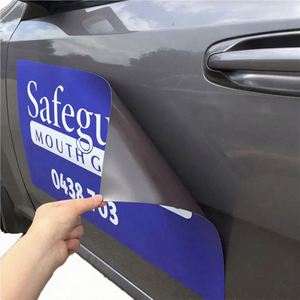 Autocollant magnétique personnalisé pour voiture, finition brillante, résistant à la décoloration, en caoutchouc, pour porte de voiture de courtier en hypothèques - Product Image 1