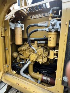 รถขุดตีนตะขาบ Caterpillar รุ่น 313D2 GC ขนาด 13 ตัน มือสองสำหรับขาย เครื่องจักรก่อสร้าง พร้อมเครื่องยนต์ เกียร์ ปั๊ม และระบบขับเคลื่อน - Product Image 5
