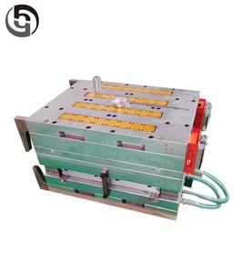 Molde de Inyección de Aire para Preformas de Botellas PET, Acero S136, 72 Cavidades, Sistema de Canales Calientes - Product Image 1