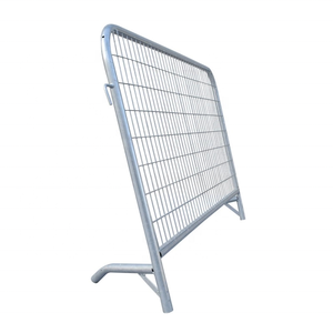 Clôture inclinée galvanisée 2x1 mètre, clôture anti-renversement, clôture en treillis métallique incliné, clôture en tuyaux d'acier, barrière <span class=keywords><strong>de</strong></span> contrôle des foules - Product Image 3