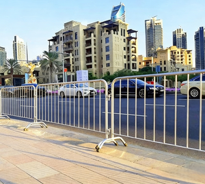 <span class=keywords><strong>Barrière</strong></span> de contrôle des foules temporaire en acier aluminium avec revêtement en poudre pour les événements et la <span class=keywords><strong>sécurité</strong></span> du périmètre Dimensions personnalisables - Product Image 6