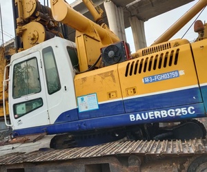 Engins de chantier Pile Bauer BG25c BG15 BG26 BG22C Foreuse hydraulique BG36 fabriquée en Allemagne - Product Image 2