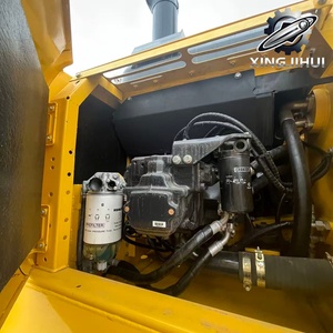 Excavatrice Komatsu PC240 de 24 tonnes, d'occasion, de marque japonaise, moteur Cummins, excavatrice sur chenilles, d'occasion, provenant du Japon. - Product Image 4