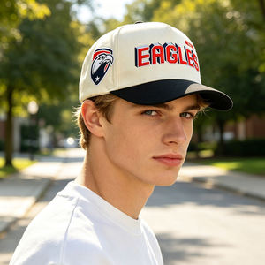 Casquette de baseball structurée bicolore à 5 panneaux, personnalisable avec logo brodé 3D multicouche, pour équipes sportives, style trucker, vente en gros - Product Image 1