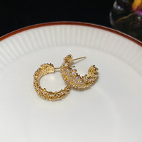 Boucles d'oreilles clous en cuivre avec zircon en forme de lettre C, tendance, pour soirée, accessoires de mode raffinés, niche