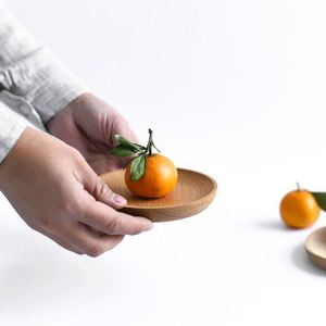 Assiette à dessert ronde en bois de hêtre écologique de 12 cm, pratique, en bois massif, peinte à la main, minimaliste, accessoire photo gastronomique - Product Image 4