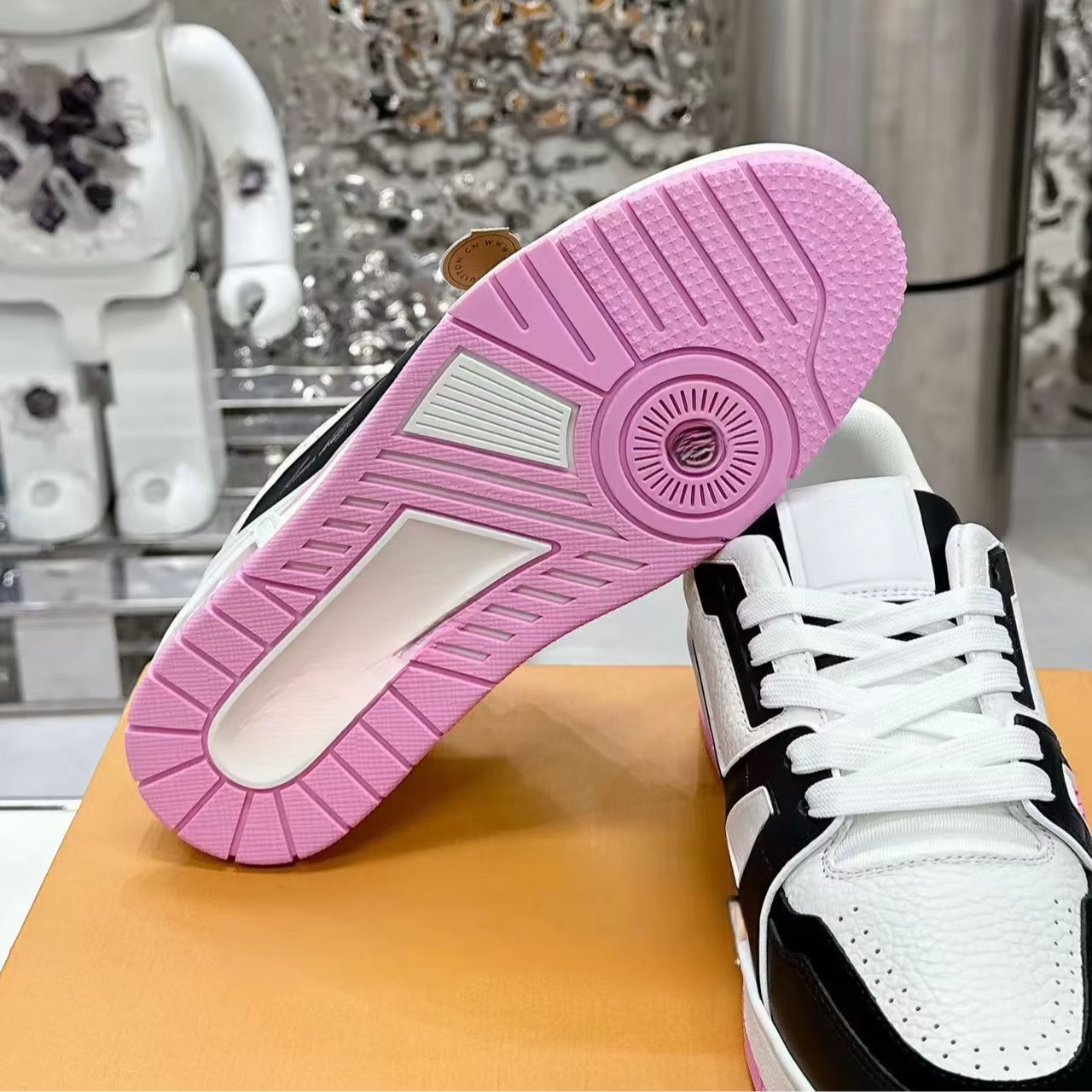 Designer Shoes Lv Shoes For Ladies LV Shoes Premium Quality And
