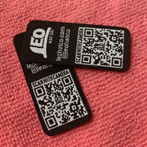 Étiquette tissée en taffetas de conception de <span class=keywords><strong>code</strong></span> <span class=keywords><strong>QR</strong></span> à bord rond découpé au laser, <span class=keywords><strong>patch</strong></span> tissé de vêtements <span class=keywords><strong>QR</strong></span> <span class=keywords><strong>Code</strong></span> de travail - Product Image 2