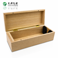 Coffret cadeau en bois de chêne naturel de luxe avec finition mate artisanale, charnière dorée, insert et rangement personnalisés