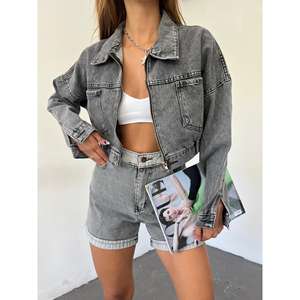 Chaqueta Vaquera Corta para Mujer, con Cierre y Bolsillos, Color Azul Claro, 100% Algodón, Chaqueta de Moda - Product Image 5