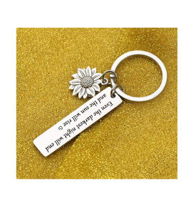 Anche la notte più scura finisce e il sole Rise girasole portachiavi portachiavi motivazionale portachiavi regalo per i <span class=keywords><strong>migliori</strong></span> amici - Product Image 4