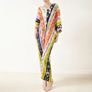 Hochwertiges böhmisches Maxi kleid Loose Dolman Sleeve Damen Casual Miyake Plissee Plus Size Kleid