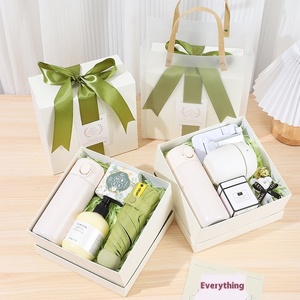 Piccoli set regalo pratici di fascia alta personalizzati souvenir per la laurea benefici per i dipendenti giorno dell'insegnante e altri eventi - Product Image 1