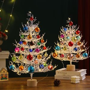 Arbre <span class=keywords><strong>de</strong></span> <span class=keywords><strong>Noël</strong></span> artificiel <span class=keywords><strong>de</strong></span> luxe <span class=keywords><strong>de</strong></span> haute qualité 45 cm 60 cm Base <span class=keywords><strong>en</strong></span> <span class=keywords><strong>bois</strong></span> Lumières LED blanc chaud Décoration <span class=keywords><strong>de</strong></span> bureau <span class=keywords><strong>Boule</strong></span> <span class=keywords><strong>de</strong></span> couleur - Product Image 4